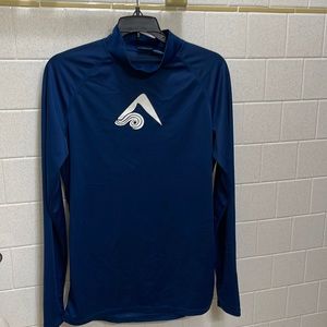Okanu Surf Compression Shirt Men’s Medium  Navy